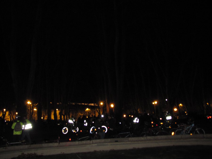 Départ alleycat fontaine Chamars - Alleycat des Triplettes - 4, 5 et 6 décembre 2009 à Besançon - Photo n5
