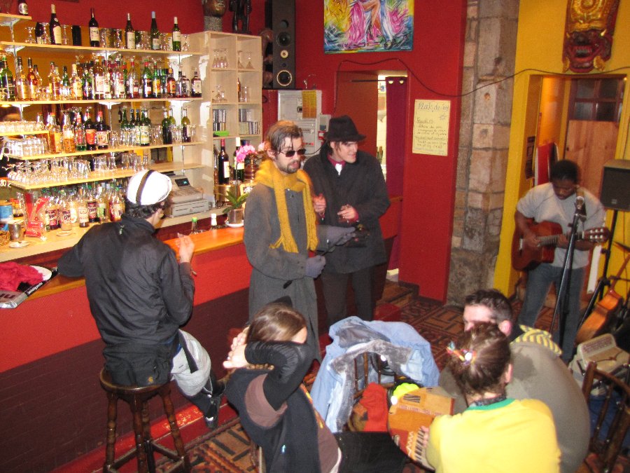 Remise des prix au 19éme parallèle - Alleycat des Triplettes - 4, 5 et 6 décembre 2009 à Besançon - Photo n3