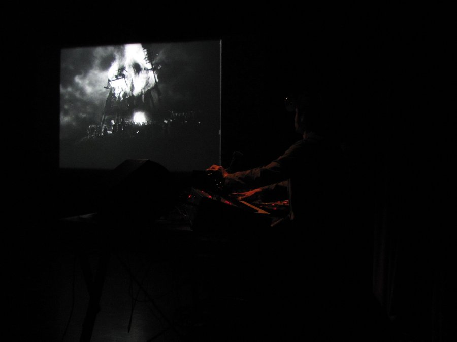 Cinémix de Frankenstein par Signal Electrique - Cinemix Frankenstein (Signal électrique) / L'homme à la caméra (Yodi) - Photo n21