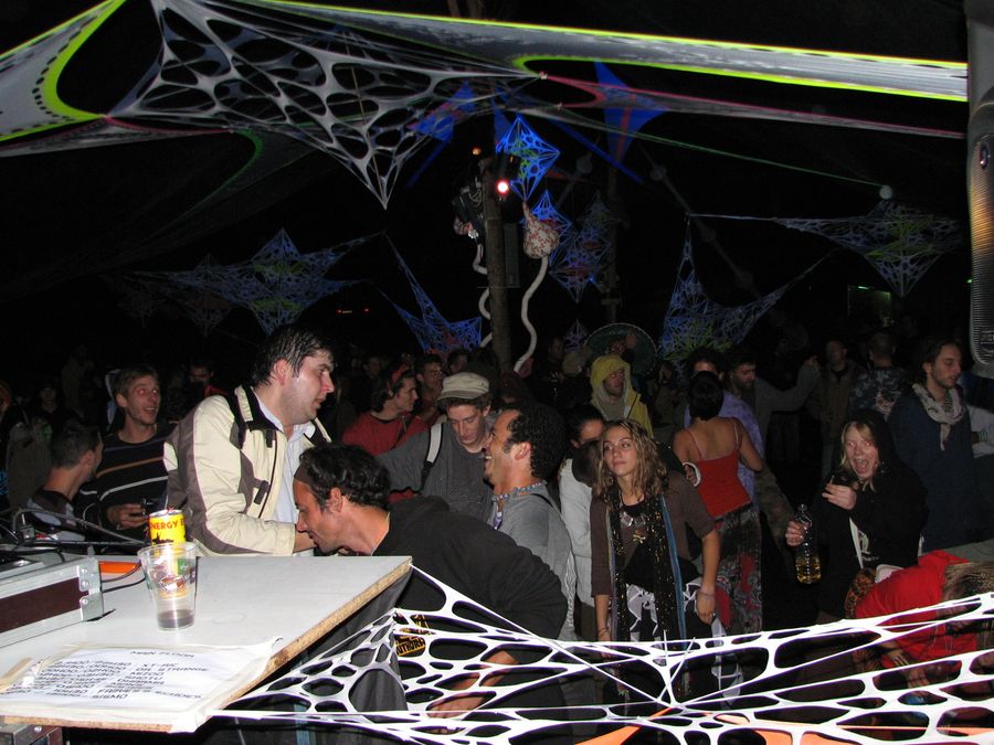 Line Up (night) - Freaks Machine 2009 - Photo n60
