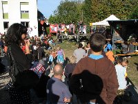La scne extrieure Grande Lessive 2009 (25 - Montferrand le Chteau) photo n9