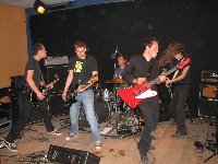 Concert de Jack And The Beared Fishermen Grande Lessive 2009 (25 - Montferrand le Chteau) photo n5