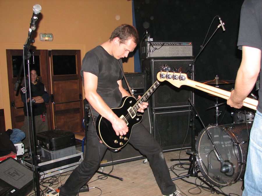 Concert de Jack And The Beared Fishermen - Grande Lessive 2009 (25 - Montferrand le Château) - Photo n14