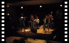 Concert de Quartet Trio Grande Lessive 2009 (25 - Montferrand le Chteau) video n4