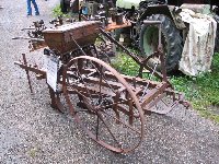 Ferme du tracteur ancien  Loulans-Verchamp Journes du patrimoine 2009  Montagney-Servigney et Loulans-Verchamp photo n4