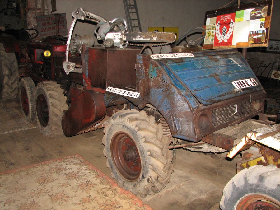 Ferme du tracteur ancien à Loulans-Verchamp - Journées du patrimoine 2009 à Montagney-Servigney et Loulans-Verchamp - Photo n16