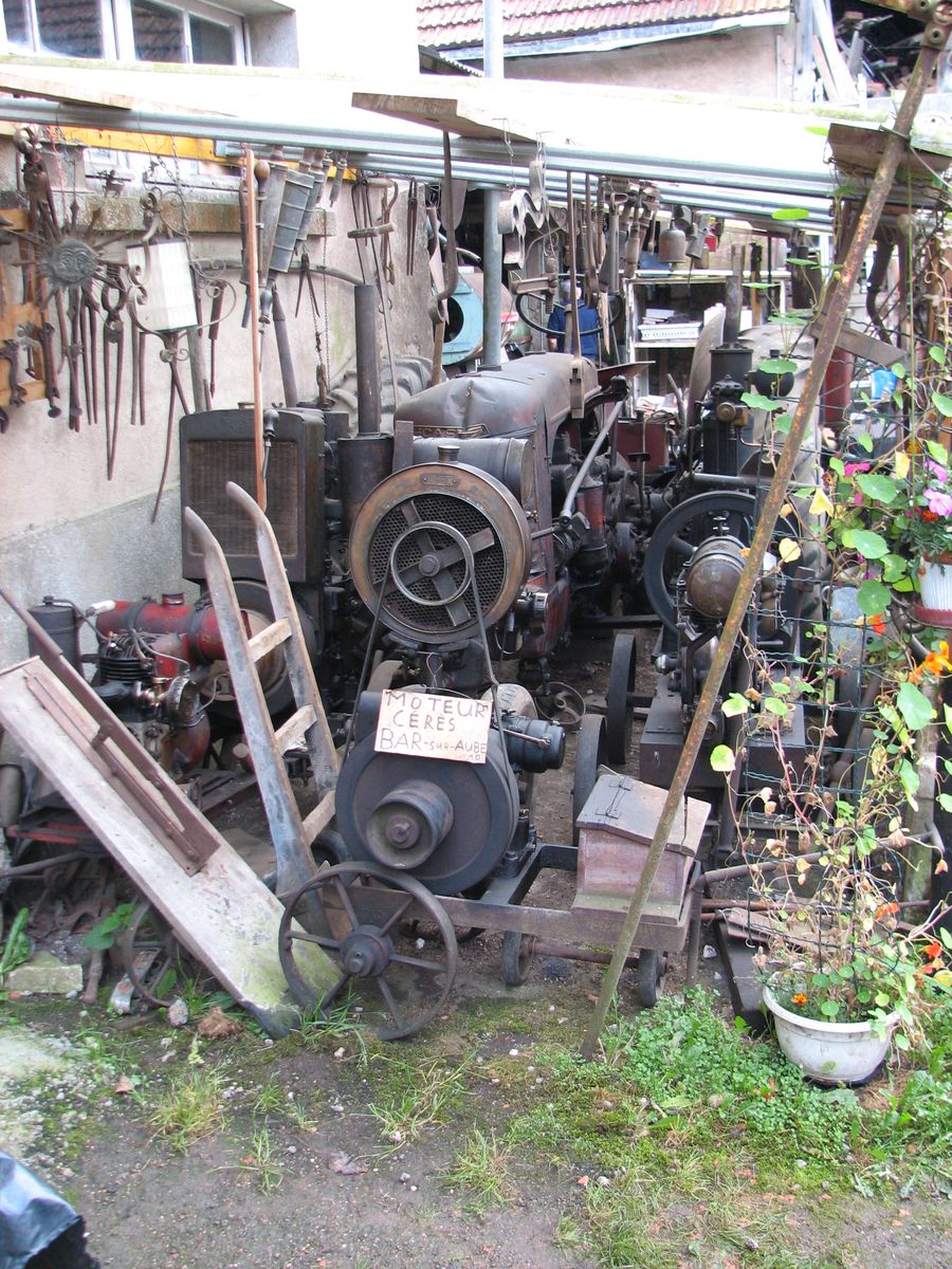 Ferme du tracteur ancien à Loulans-Verchamp - Journées du patrimoine 2009 à Montagney-Servigney et Loulans-Verchamp - Photo n33