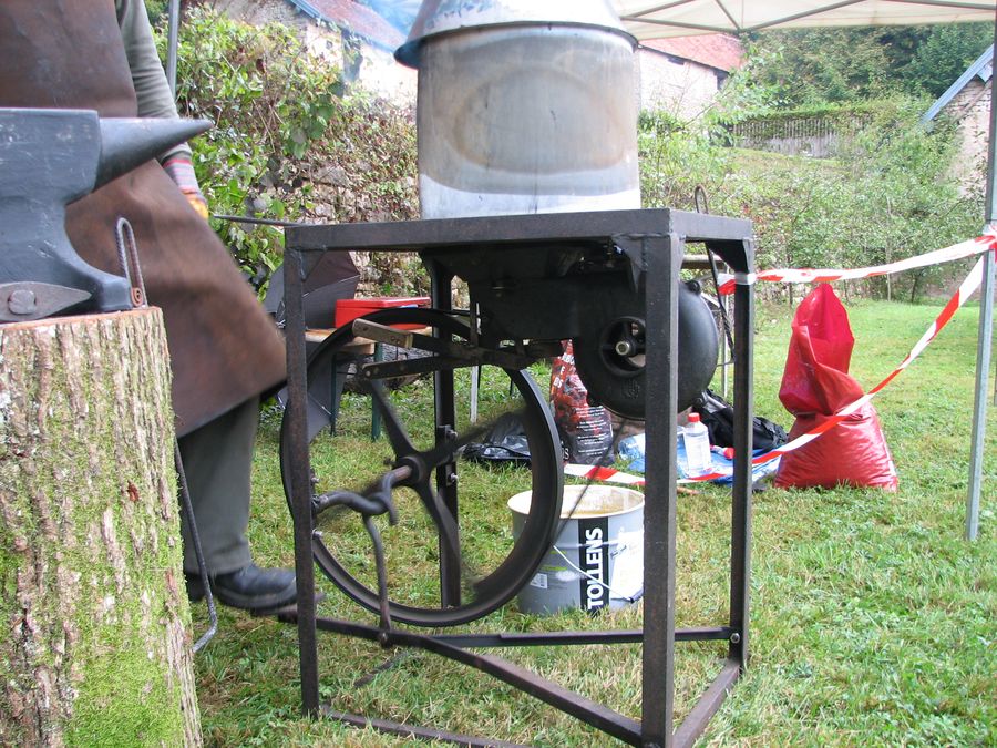Démonstration de forges à Montagney-Servigney - Journées du patrimoine 2009 à Montagney-Servigney et Loulans-Verchamp - Photo n5
