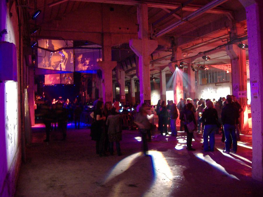 Nuits de la friche : ambiance et déco - Sonorama 2009 à Besançon - Photo n2