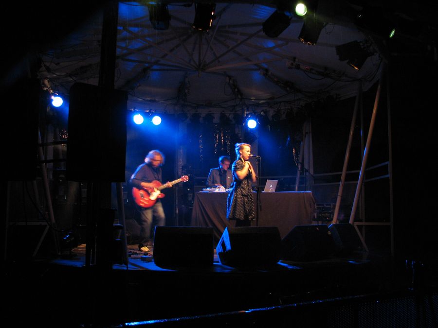 VS Mode : Belleruche - Sonorama 2009 à Besançon - Photo n4