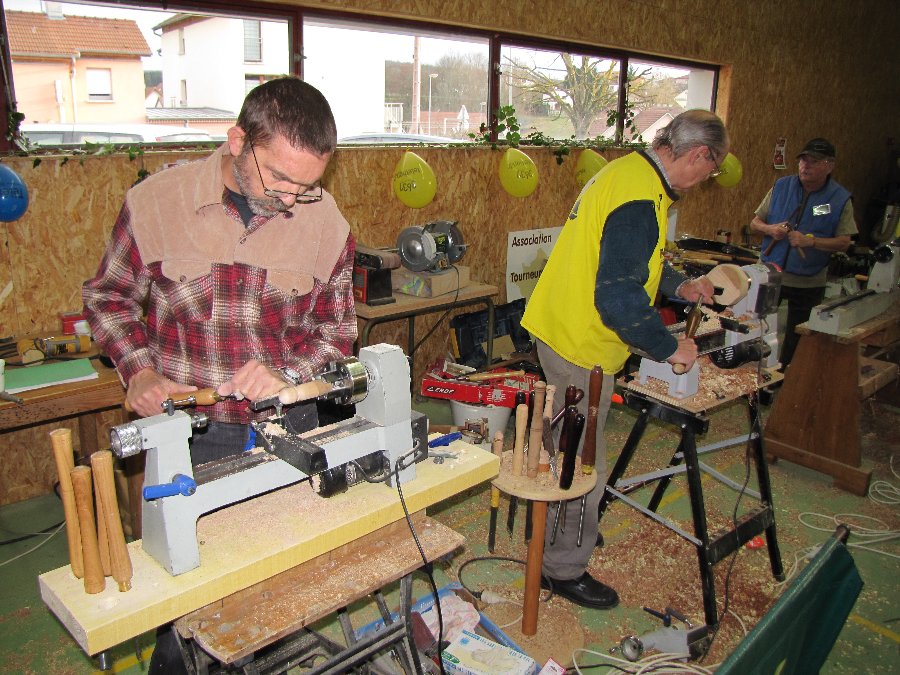 Tournage bois - Téléthon 2009 à Torpes, Marchaux et Roulans (25) - Photo n34