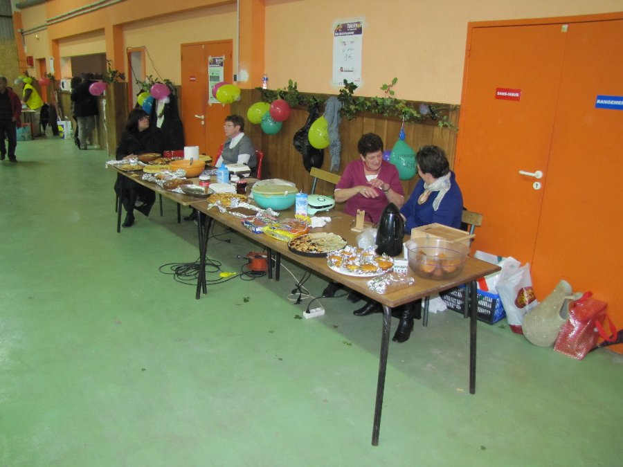 Vente de gateaux - Téléthon 2009 à Torpes, Marchaux et Roulans (25) - Photo n1