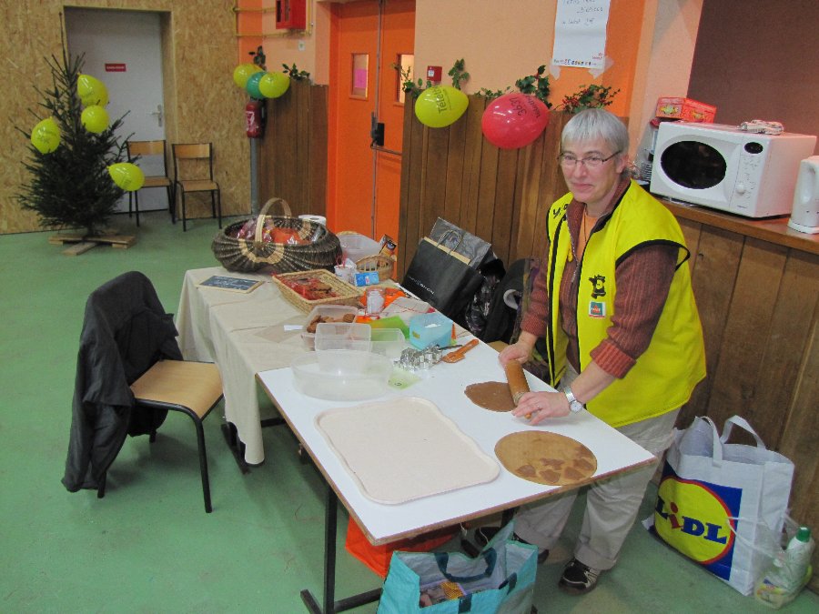 Vente de gateaux - Téléthon 2009 à Torpes, Marchaux et Roulans (25) - Photo n3
