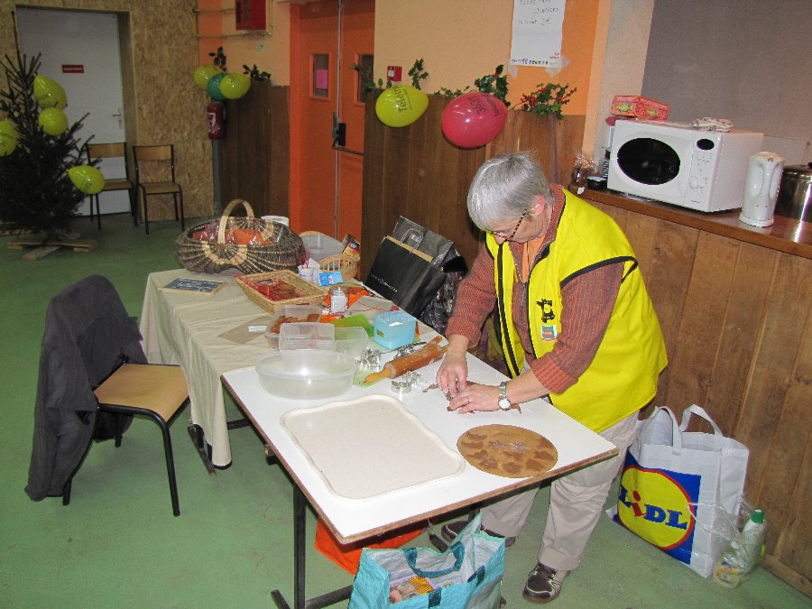 Vente de gateaux - Téléthon 2009 à Torpes, Marchaux et Roulans (25) - Photo n4