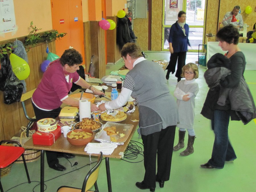 Vente de gateaux - Téléthon 2009 à Torpes, Marchaux et Roulans (25) - Photo n9